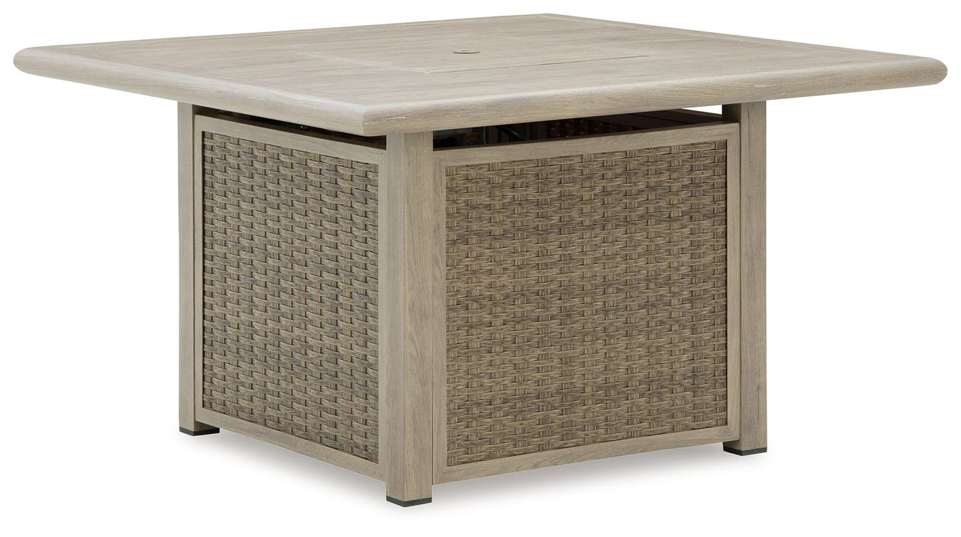 Fire Pits & Tables