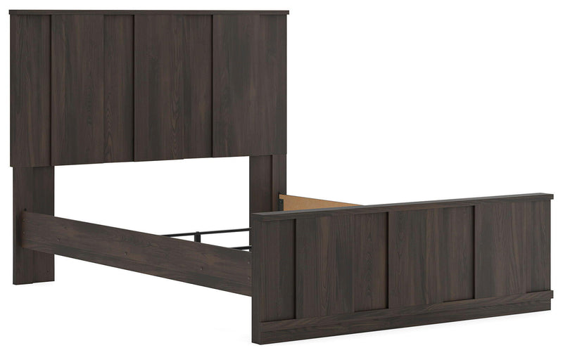 Shaehartin - Panel Bed