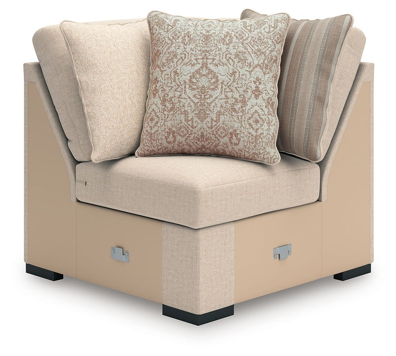 LadyMae - 4 Piece Sectional
