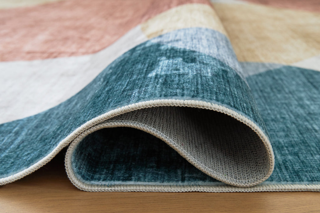 Chanleigh Washable 5' x 7' Area Rug