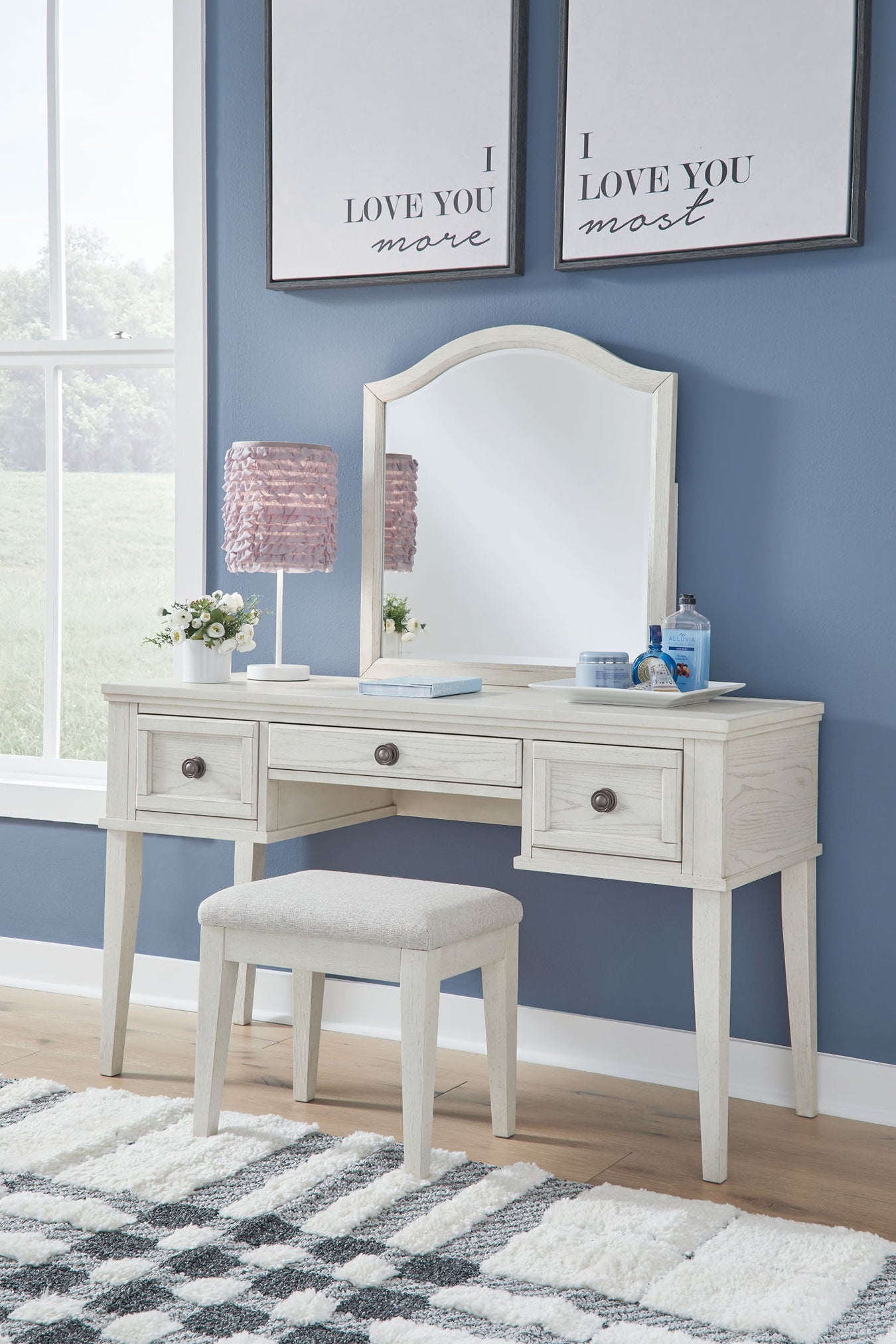 Desks & Vanities