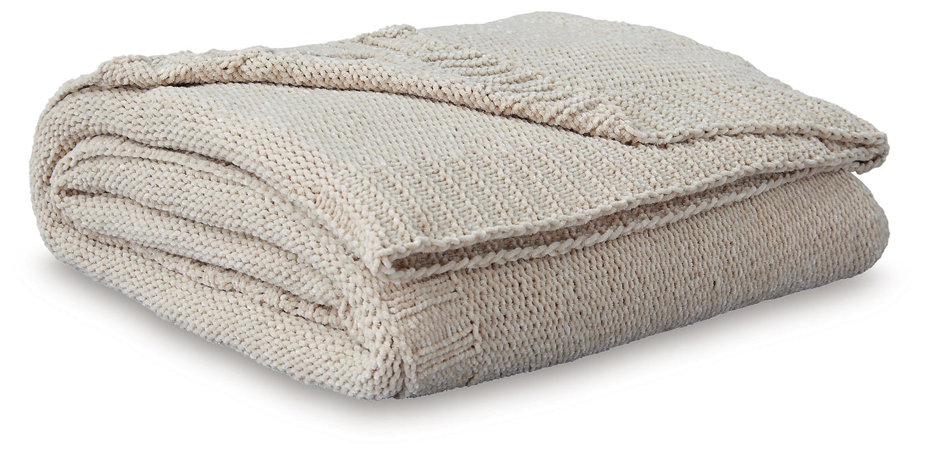 Home Accents > Throw Blankets